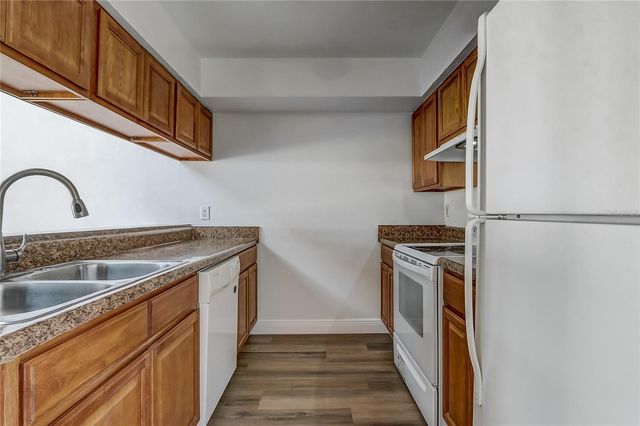 2719 HUNT CLUB LANE, Orlando, FL 32826