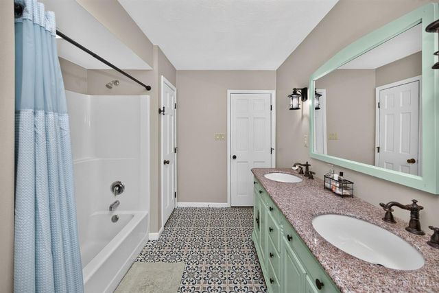 287 W Forest Avenue, South Lebanon, OH 45065
