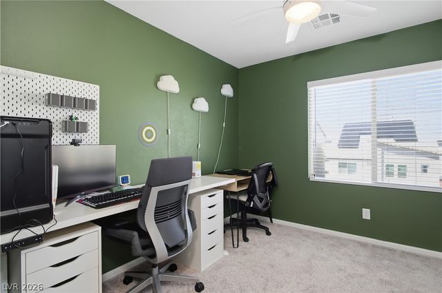 10464 Rose Palisade Street, Las Vegas, NV 89141