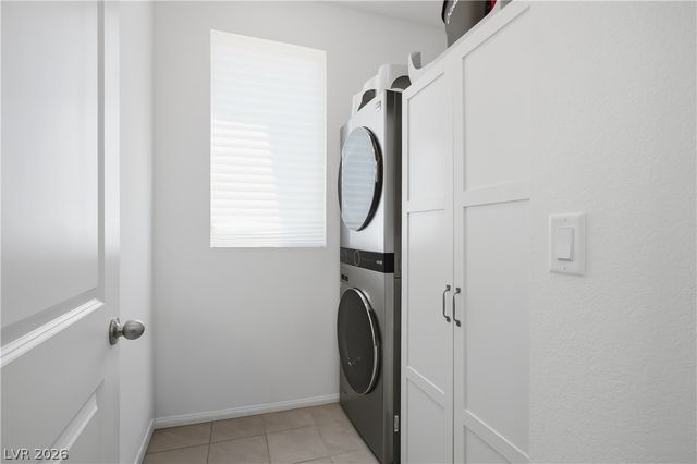 10464 Rose Palisade Street, Las Vegas, NV 89141