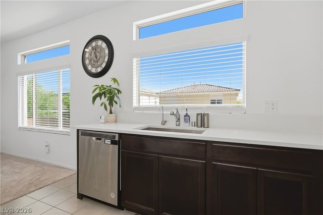 10464 Rose Palisade Street, Las Vegas, NV 89141