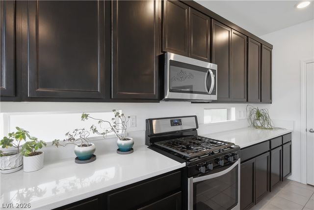 10464 Rose Palisade Street, Las Vegas, NV 89141