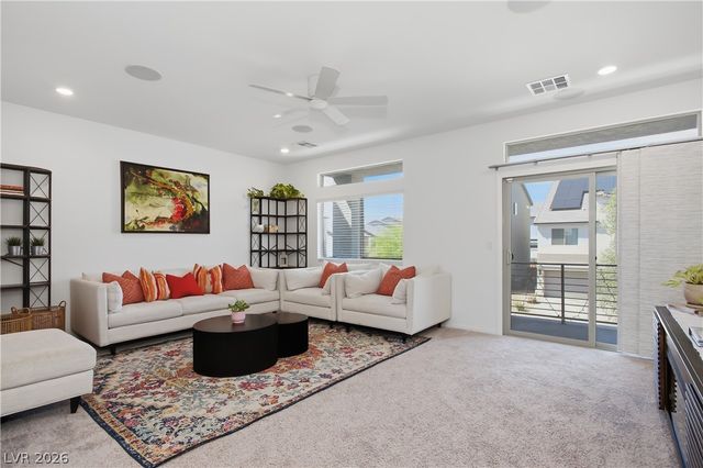 10464 Rose Palisade Street, Las Vegas, NV 89141