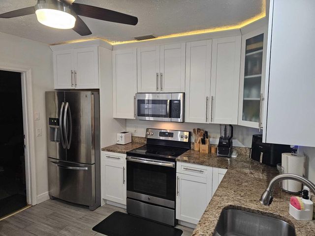 109 Gibraltar Street, Royal Palm Beach, FL 33411