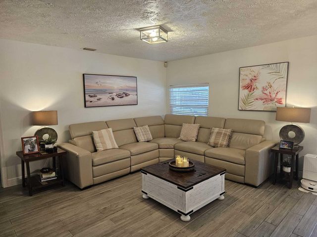 109 Gibraltar Street, Royal Palm Beach, FL 33411