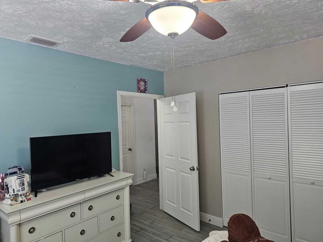 109 Gibraltar Street, Royal Palm Beach, FL 33411