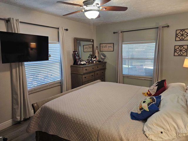 109 Gibraltar Street, Royal Palm Beach, FL 33411
