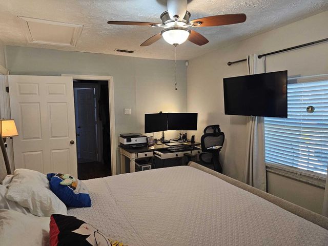 109 Gibraltar Street, Royal Palm Beach, FL 33411