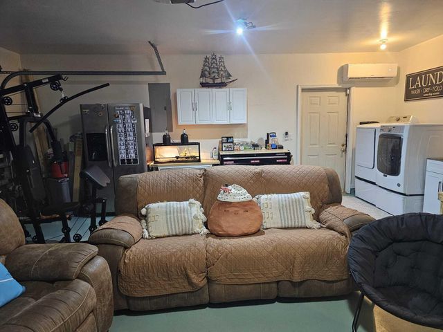 109 Gibraltar Street, Royal Palm Beach, FL 33411