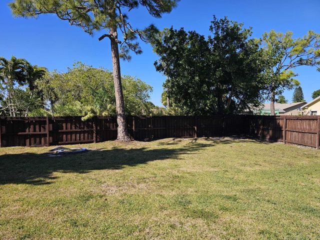 109 Gibraltar Street, Royal Palm Beach, FL 33411