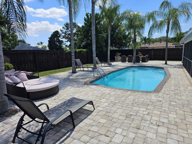 109 Gibraltar Street, Royal Palm Beach, FL 33411