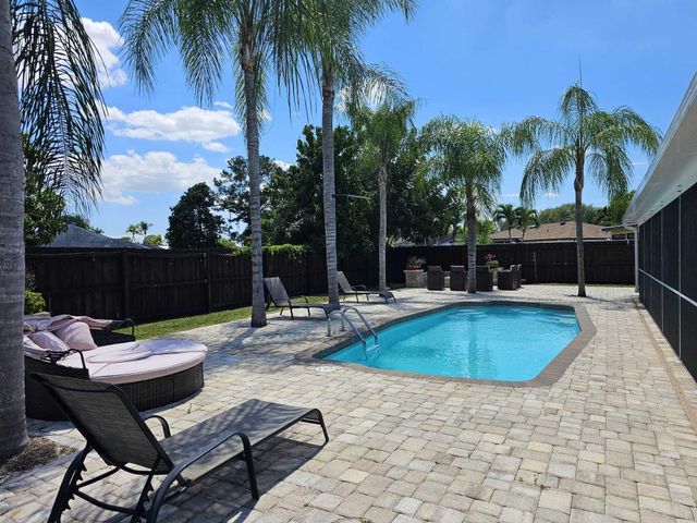 109 Gibraltar Street, Royal Palm Beach, FL 33411