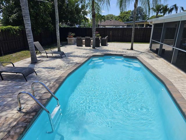 109 Gibraltar Street, Royal Palm Beach, FL 33411