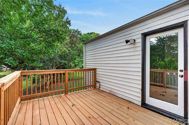 10832 Saint Henry Court, St Ann, MO 63074