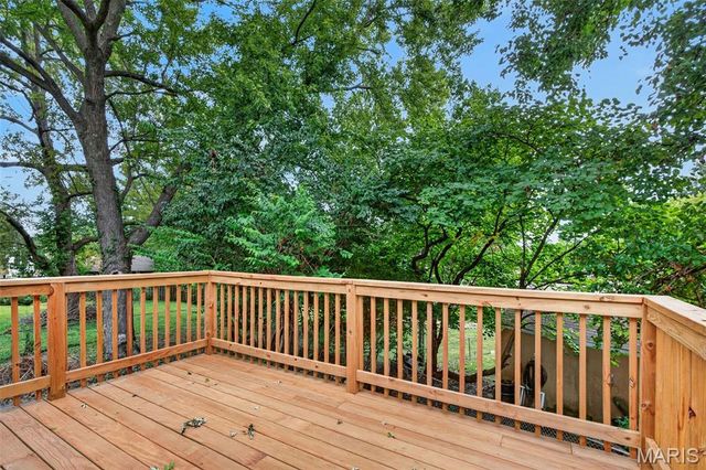 10832 Saint Henry Court, St Ann, MO 63074