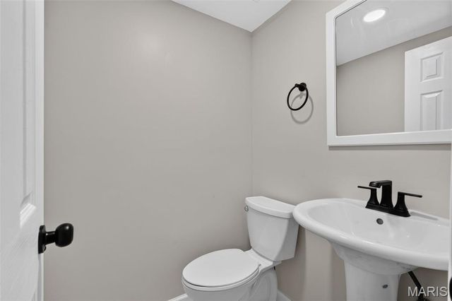 10832 Saint Henry Court, St Ann, MO 63074