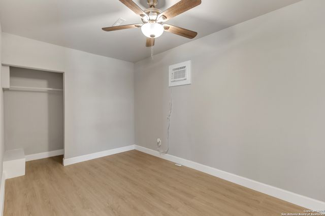 4214 Flint Hill St, San Antonio, TX 78230