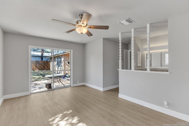 4214 Flint Hill St, San Antonio, TX 78230