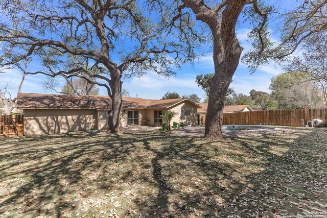 4214 Flint Hill St, San Antonio, TX 78230