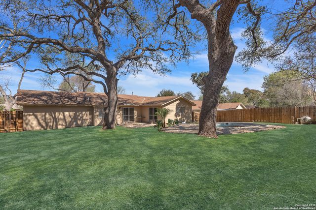 4214 Flint Hill St, San Antonio, TX 78230