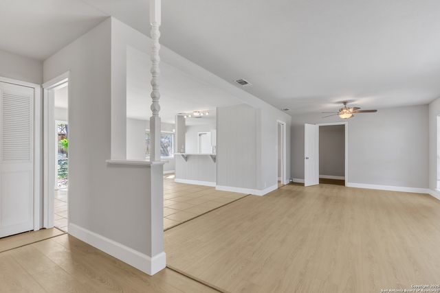 4214 Flint Hill St, San Antonio, TX 78230