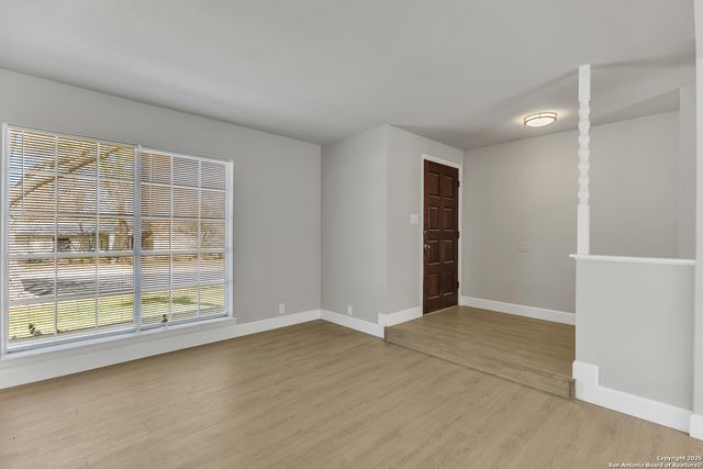 4214 Flint Hill St, San Antonio, TX 78230