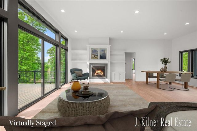 9465 Wabasis Pointe Drive, Greenville, MI 48838