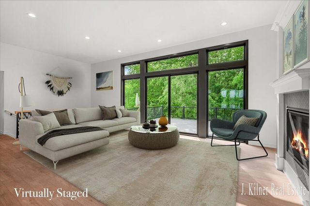 9465 Wabasis Pointe Drive, Greenville, MI 48838