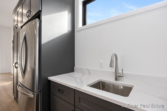 9465 Wabasis Pointe Drive, Greenville, MI 48838