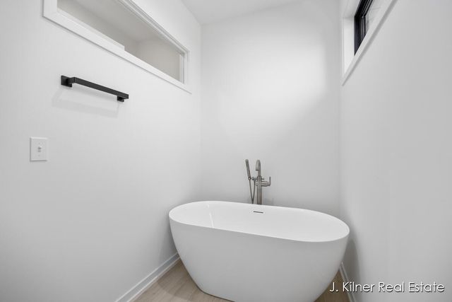 9465 Wabasis Pointe Drive, Greenville, MI 48838