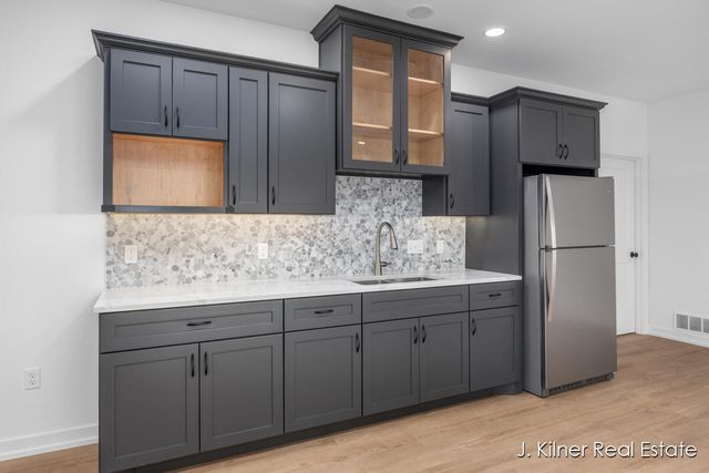 9465 Wabasis Pointe Drive, Greenville, MI 48838