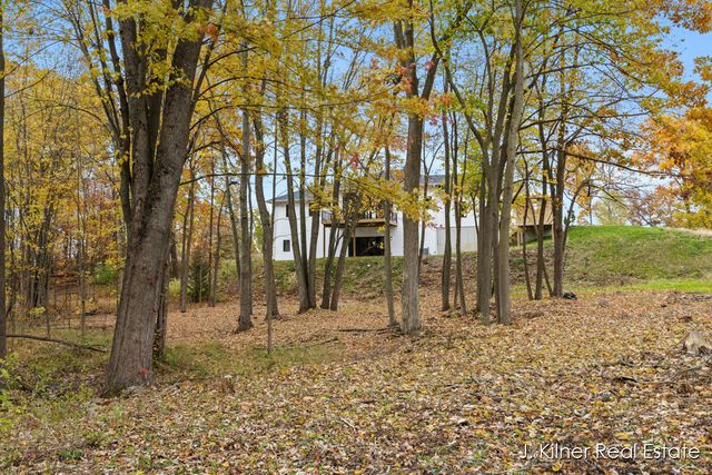 9465 Wabasis Pointe Drive, Greenville, MI 48838