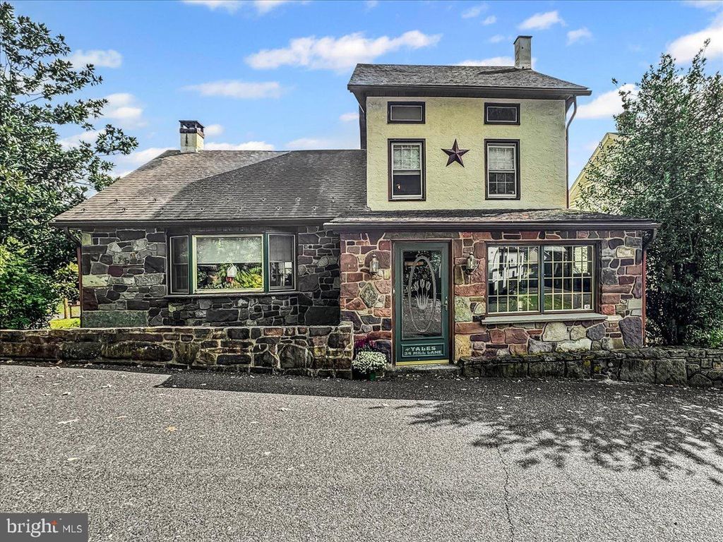34 MILL LN, Royersford, PA 19468