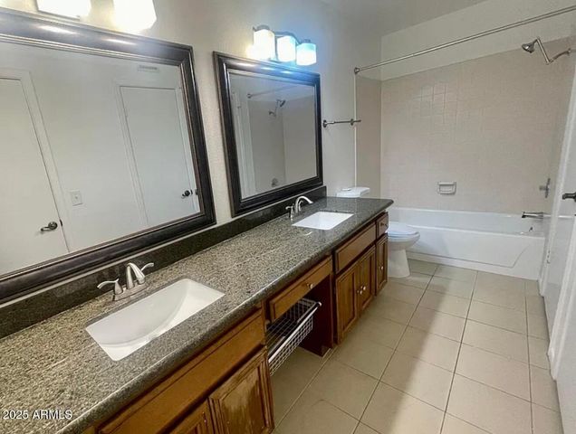 861 E LOLA Drive, Phoenix, AZ 85022