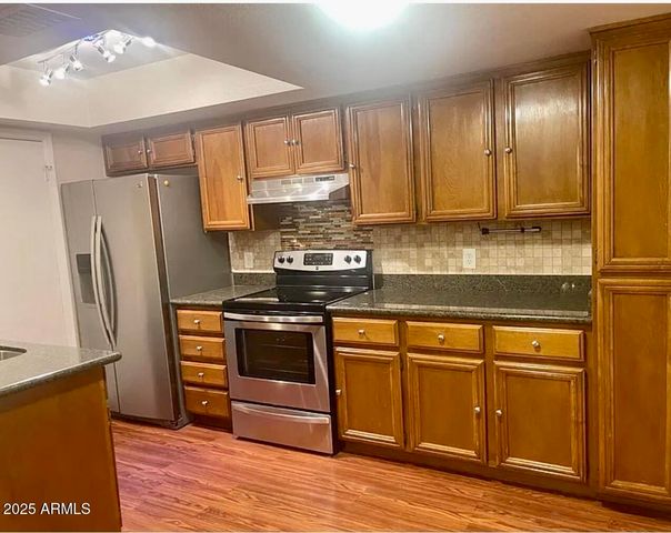 861 E LOLA Drive, Phoenix, AZ 85022