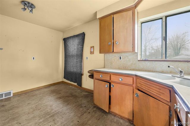 23130 Audrey Avenue, Warren, MI 48091