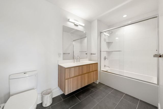 240 Salem St 3B, Medford, MA 02155
