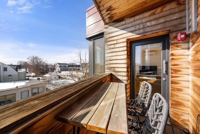 240 Salem St 3B, Medford, MA 02155