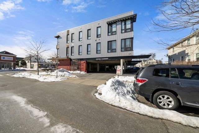 240 Salem St 3B, Medford, MA 02155