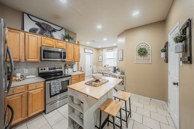 9032 Saratoga Road, Fort Worth, TX 76244