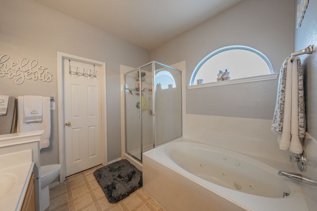 9032 Saratoga Road, Fort Worth, TX 76244