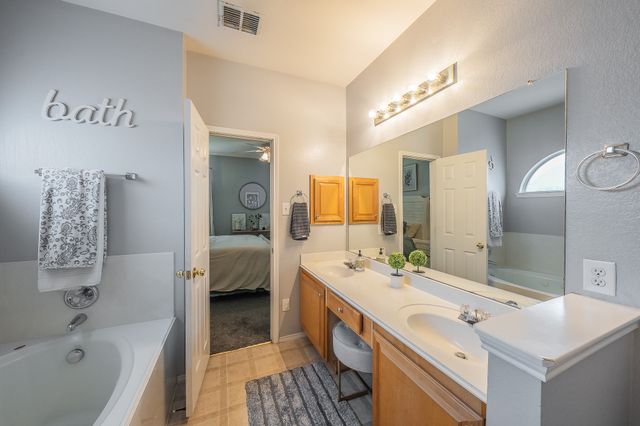 9032 Saratoga Road, Fort Worth, TX 76244