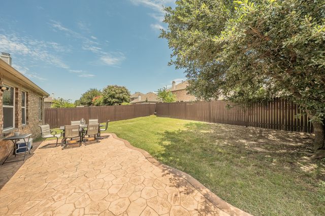 9032 Saratoga Road, Fort Worth, TX 76244