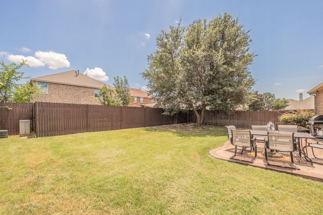9032 Saratoga Road, Fort Worth, TX 76244
