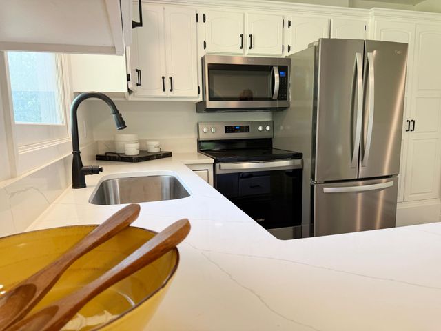 20663 Ulysses Street NW, Elk River, MN 55330