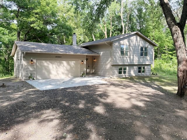 20663 Ulysses Street NW, Elk River, MN 55330