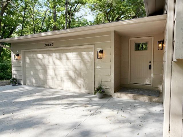 20663 Ulysses Street NW, Elk River, MN 55330