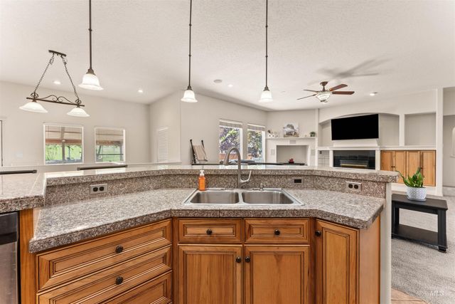 3303 S Montego Way, Nampa, ID 83686
