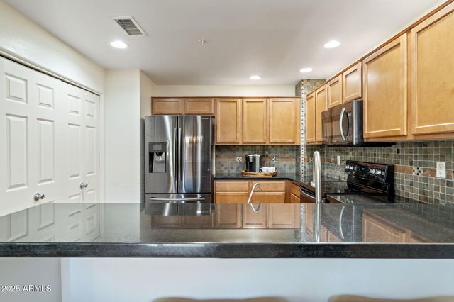 19700 N 76TH Street 2183, Scottsdale, AZ 85255