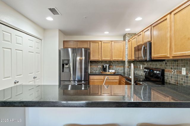 19700 N 76TH Street 2183, Scottsdale, AZ 85255